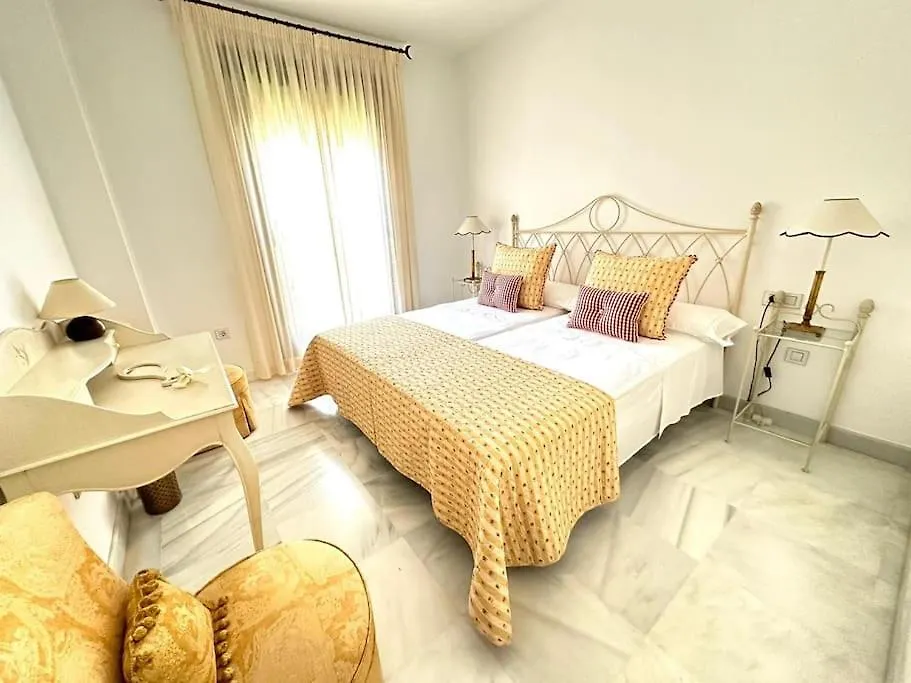 Apartamento En Hacienda Del Sol A 300 Metros De Playa Estepona Spain